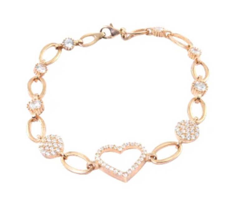 Picture illustrating the English word "Dainty" (Adjective) – Delicately small and pretty